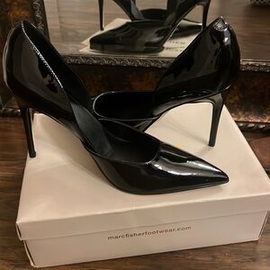 Marc fisher brand new with box high heels shows size 10 black metallic
